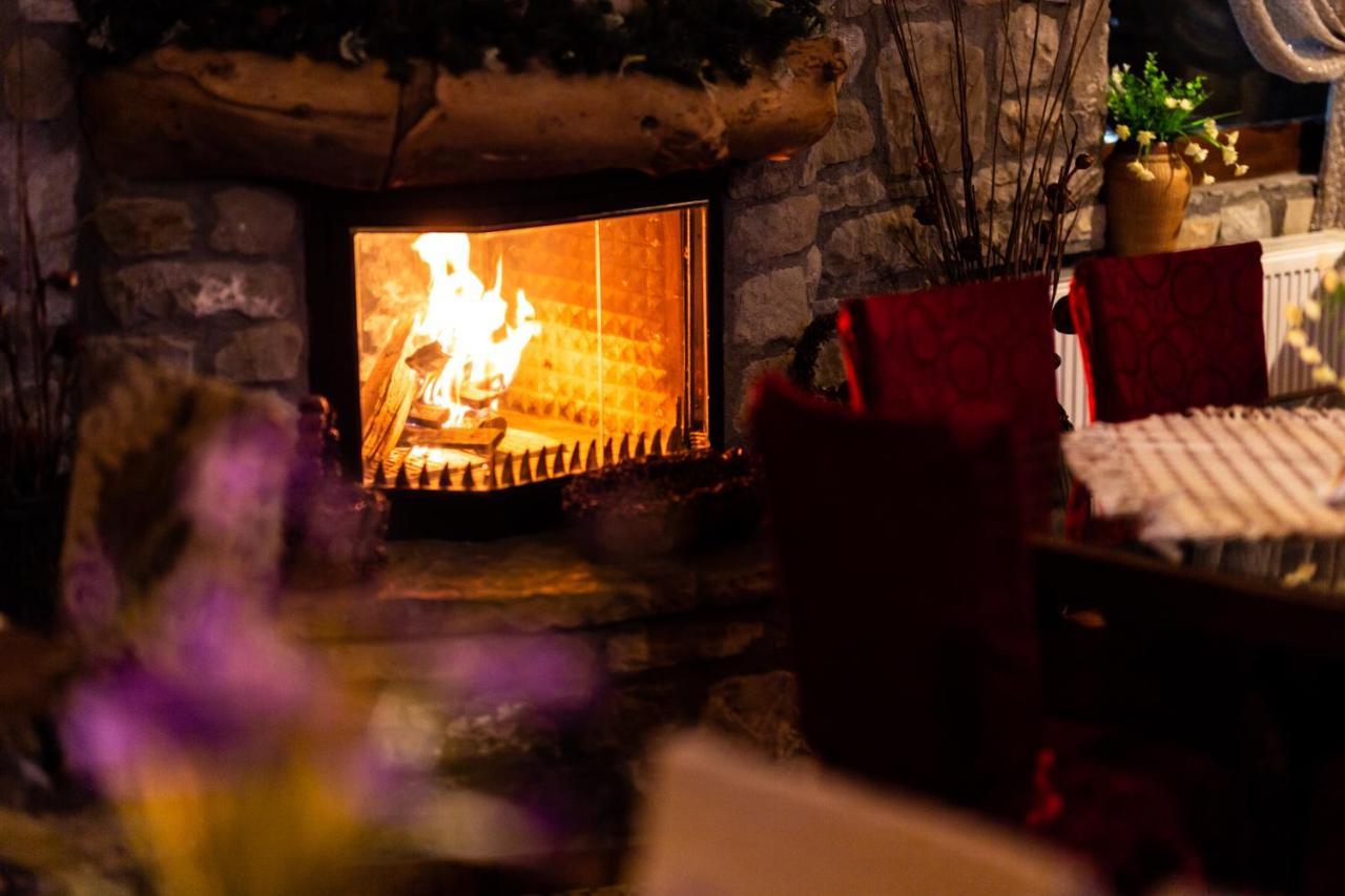 La Moara Boutique Hotel Kraniá Екстериор снимка